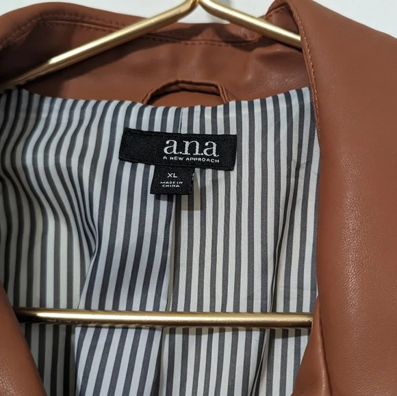 NWOT Faux Leather Jacket - Picture 3 of 5